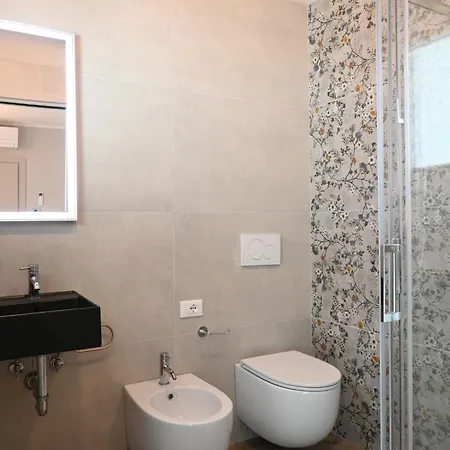 Apartment Cv003 - Cervia, Ampio Trilocale Con Corte Esterna E Posto Auto